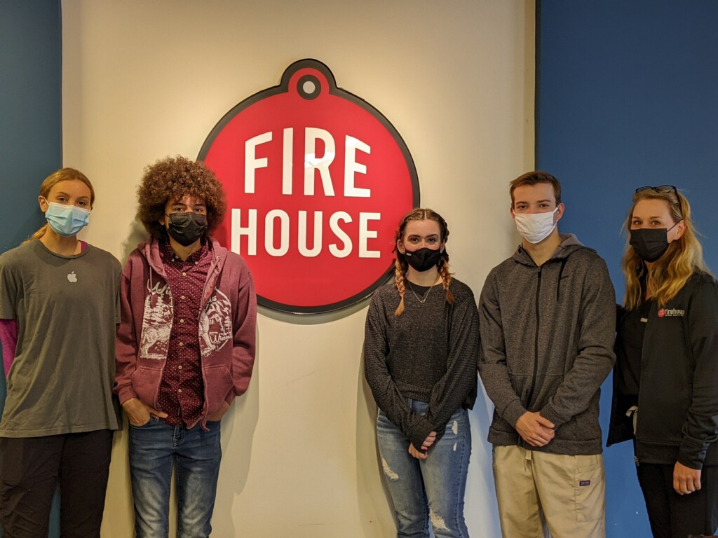 Firehouse Westlake hosted 4 high school seniors for a career day visit. All of them had an interest in medicine – veterinary or human. They watched surgery, shadowed doctors, and learned about cases.